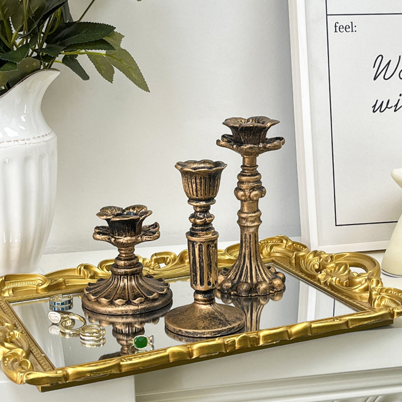 Candelabro Vintage in Bronzo c - Home & Hotel Textiles Private Limited recensione e prezzo